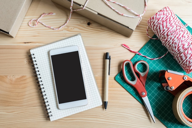 kontakt i materiały do haftu